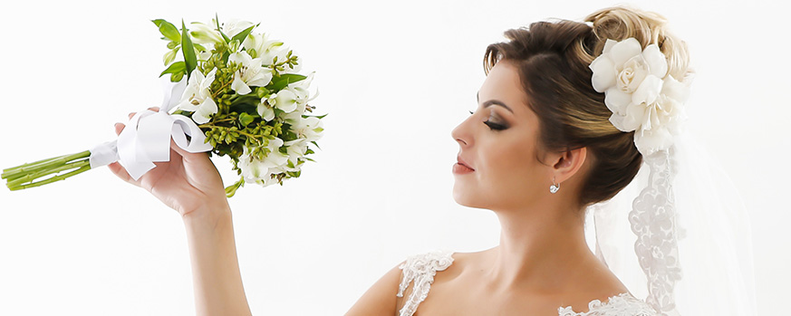 Read more about the article Casamentos de Dia: Makes Para Noivas